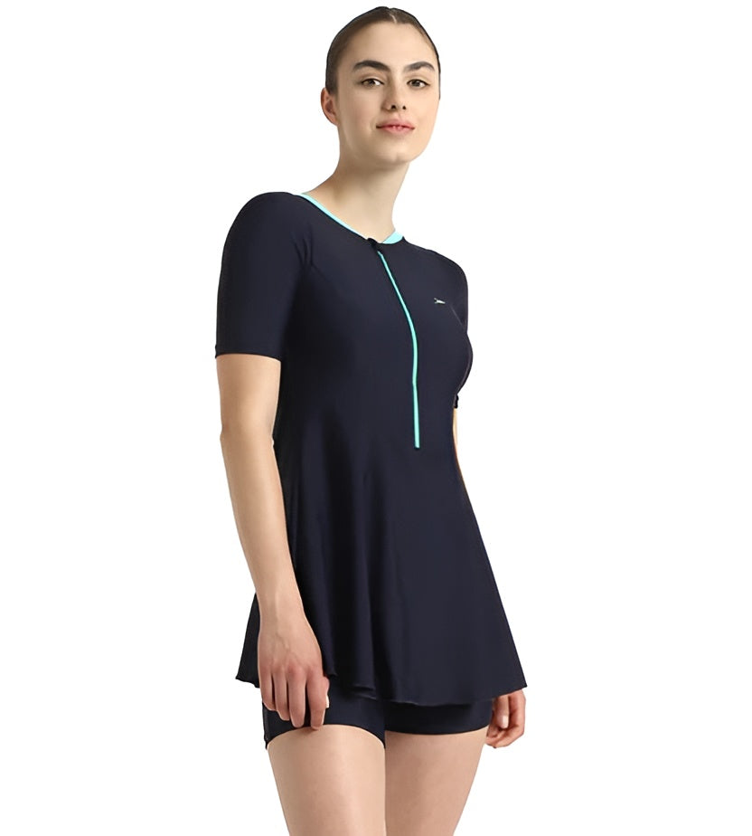 Speedo Women Closedback Sleeved With Boyleg